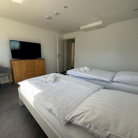 Biberbach  W&P Living Wohnung Mit Ausblick - Parkplatz מראה חיצוני תמונה