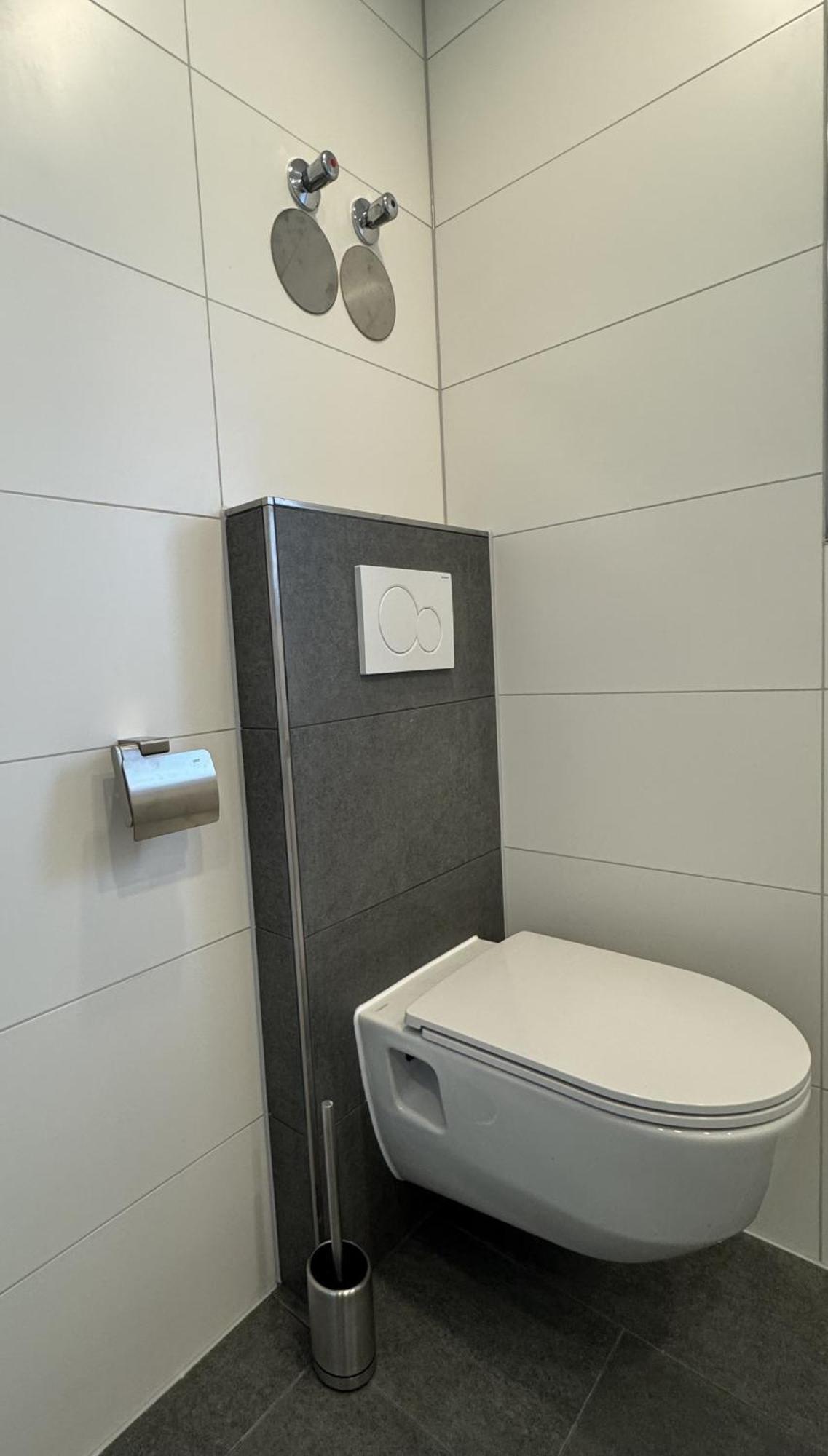 Biberbach  W&P Living Wohnung Mit Ausblick - Parkplatz מראה חיצוני תמונה