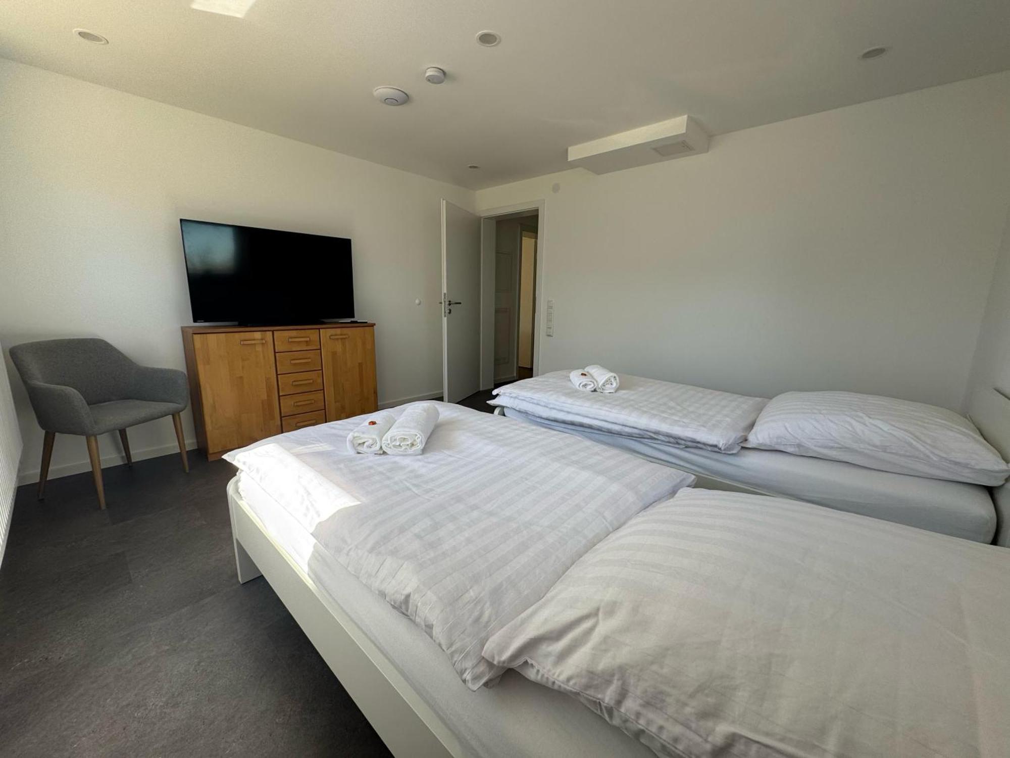 Biberbach  W&P Living Wohnung Mit Ausblick - Parkplatz מראה חיצוני תמונה